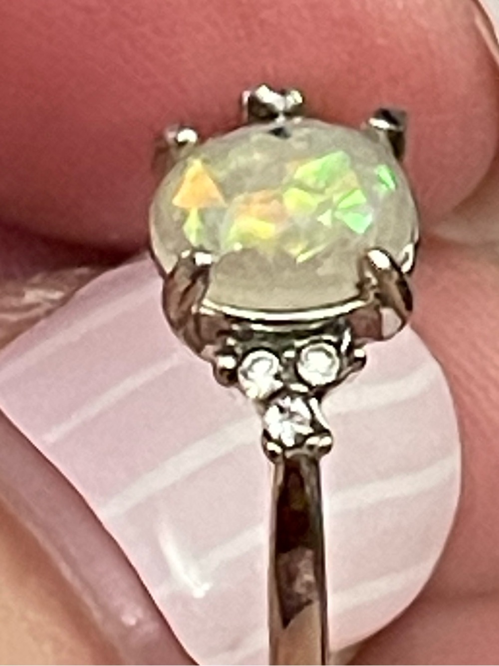 Lab opal size 7 Ring - Picture 3 of 5